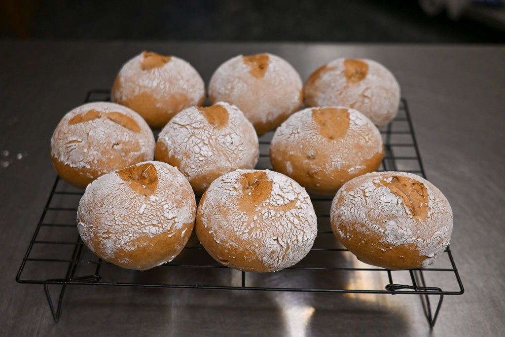 Pane alle noci con burro di noccioline