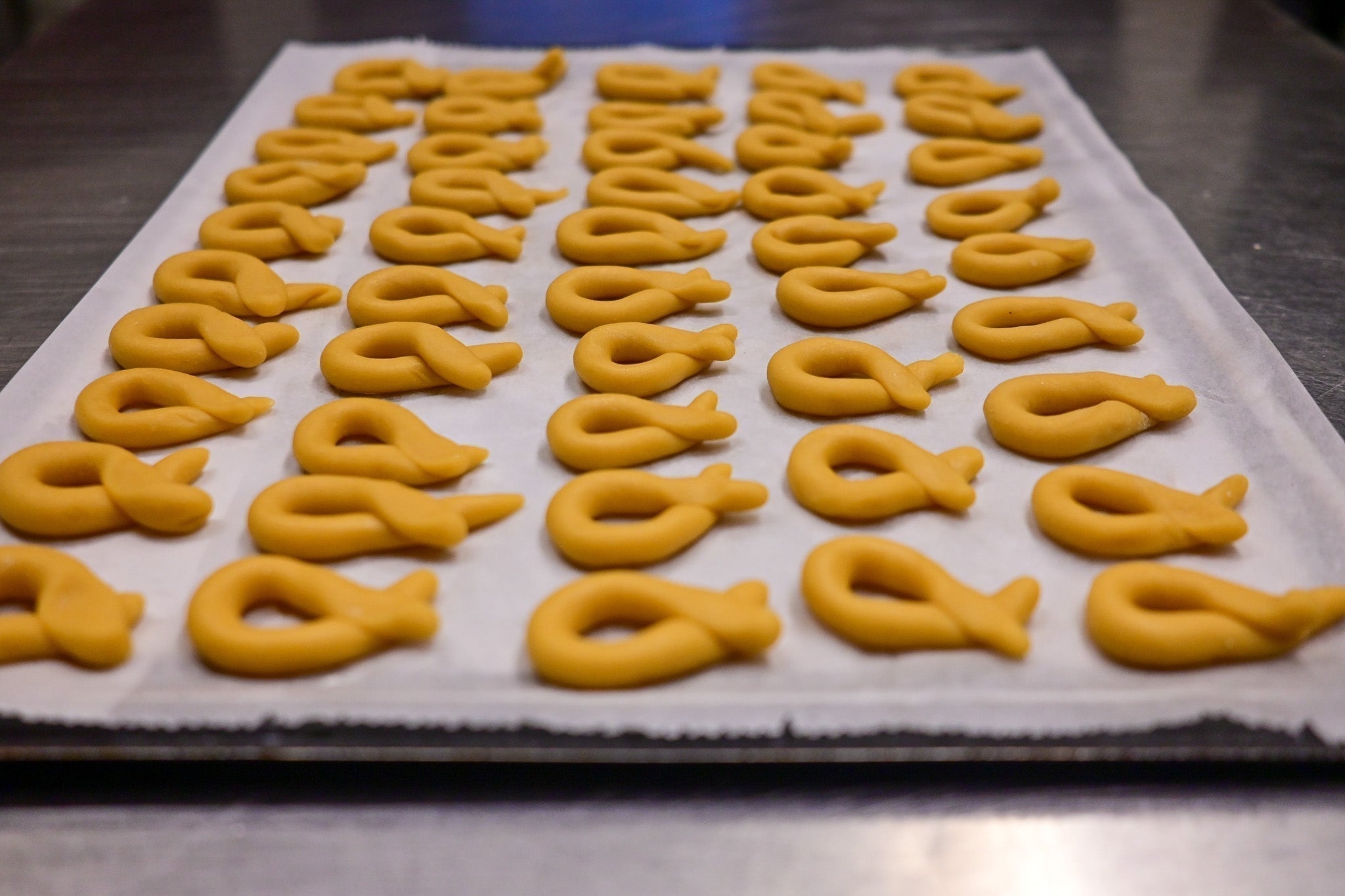 Taralli senza lievito con farina di ceci e vino bianco secco